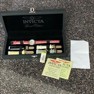 Invicta lady’s watch set with heart on face